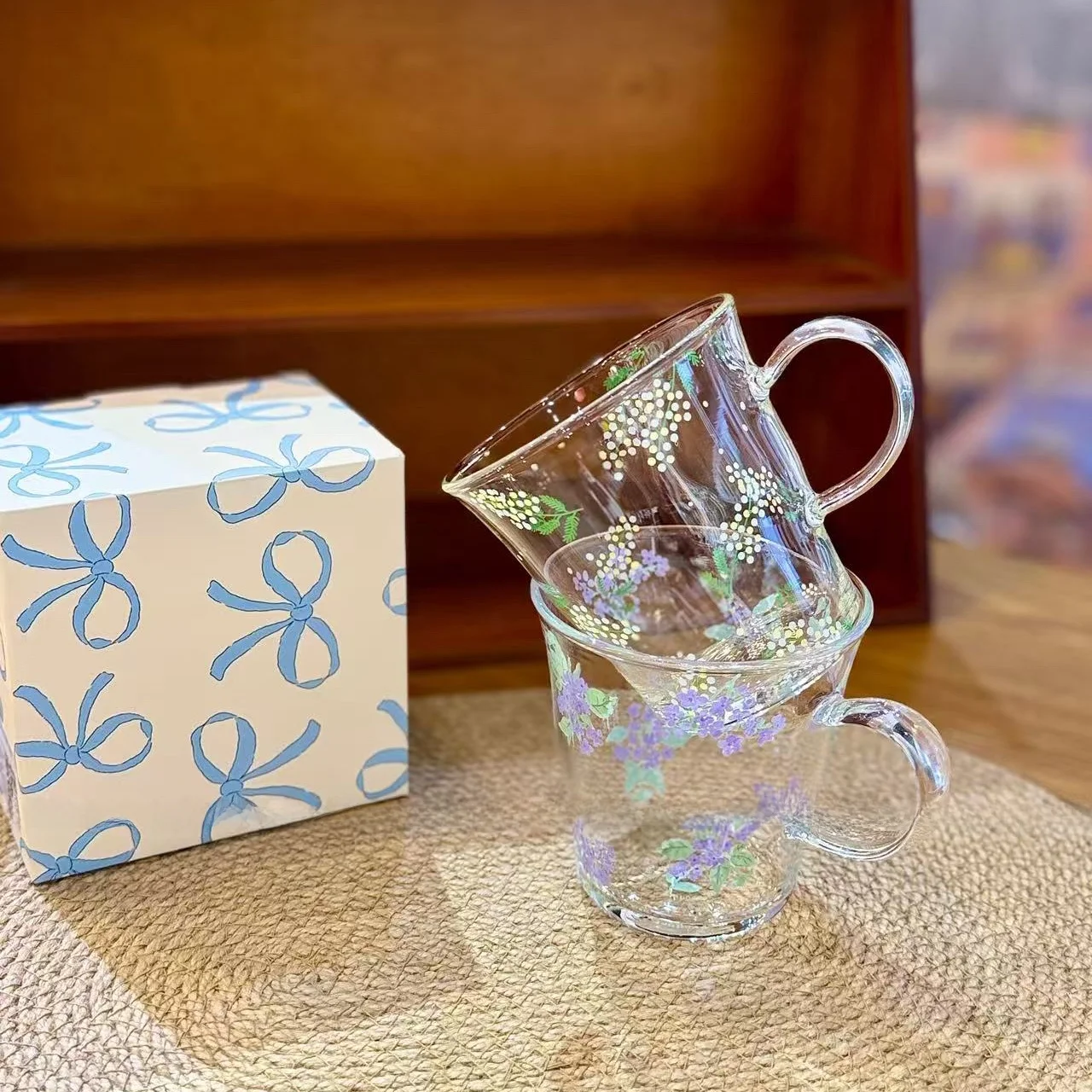 

Милая стеклянная кружка с ручкой из высококачественного боросиликатного стекла, термостойкая, для офиса, для женщин, летняя, для воды, для завтрака дома, с растительным цветочным узором