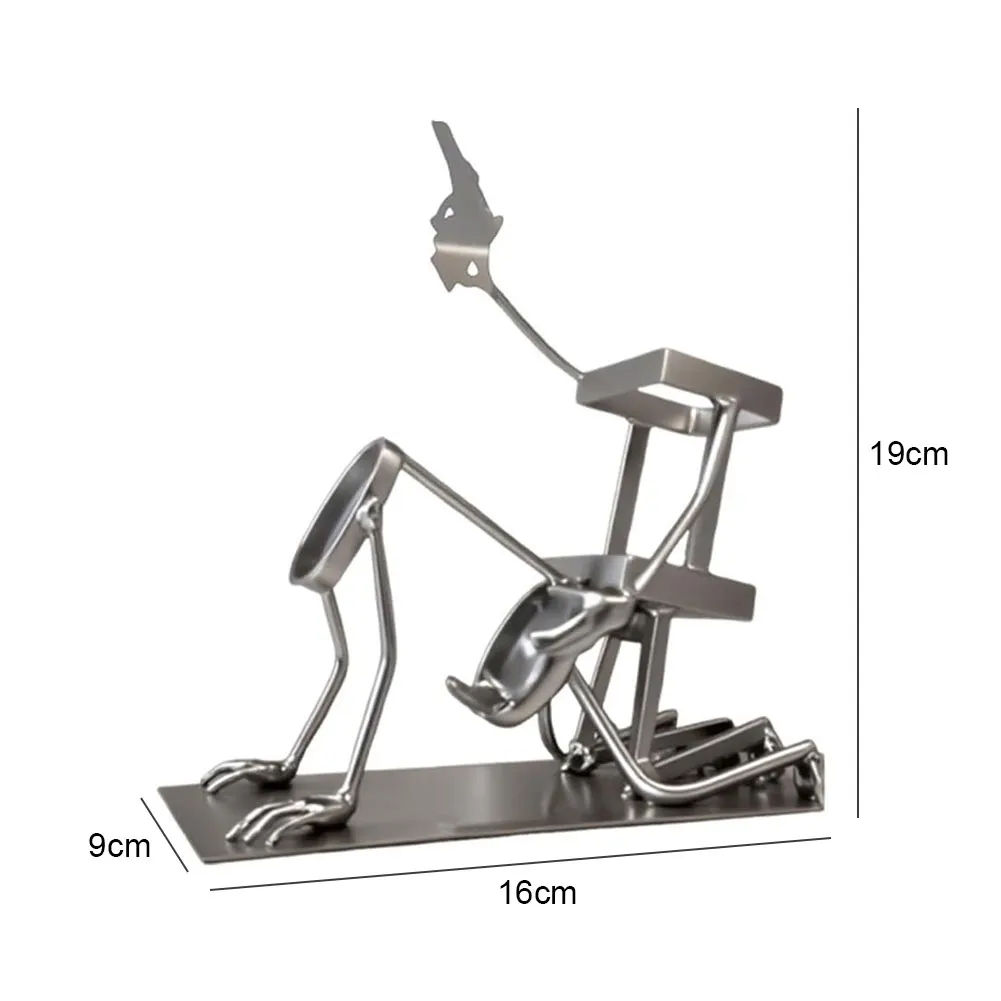 Retro Metal Red Wine Rack Skull Skeleton Design Wine Holder Skull Metal Wine Rack for Home Kitchen Bar Table Decoration