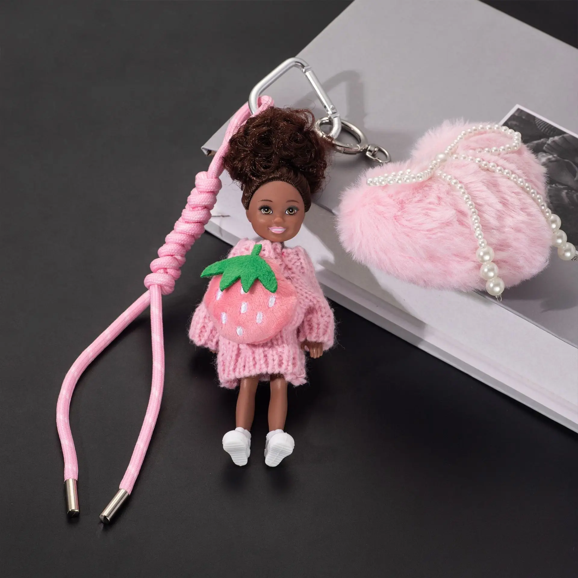 

Ins Sweet Pink Sweater African Doll Keychain Pendant Cute Strawberry Sweater Dress Up Doll Pendant Plush Heart Beaded Bag Decor