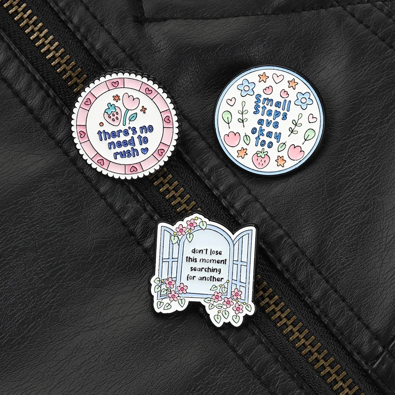 Sweet Affirmation Pin Dont Lose This Moment Brooch with Pastel Hearts Accessory for Daily Wear Positive Mindset Gift