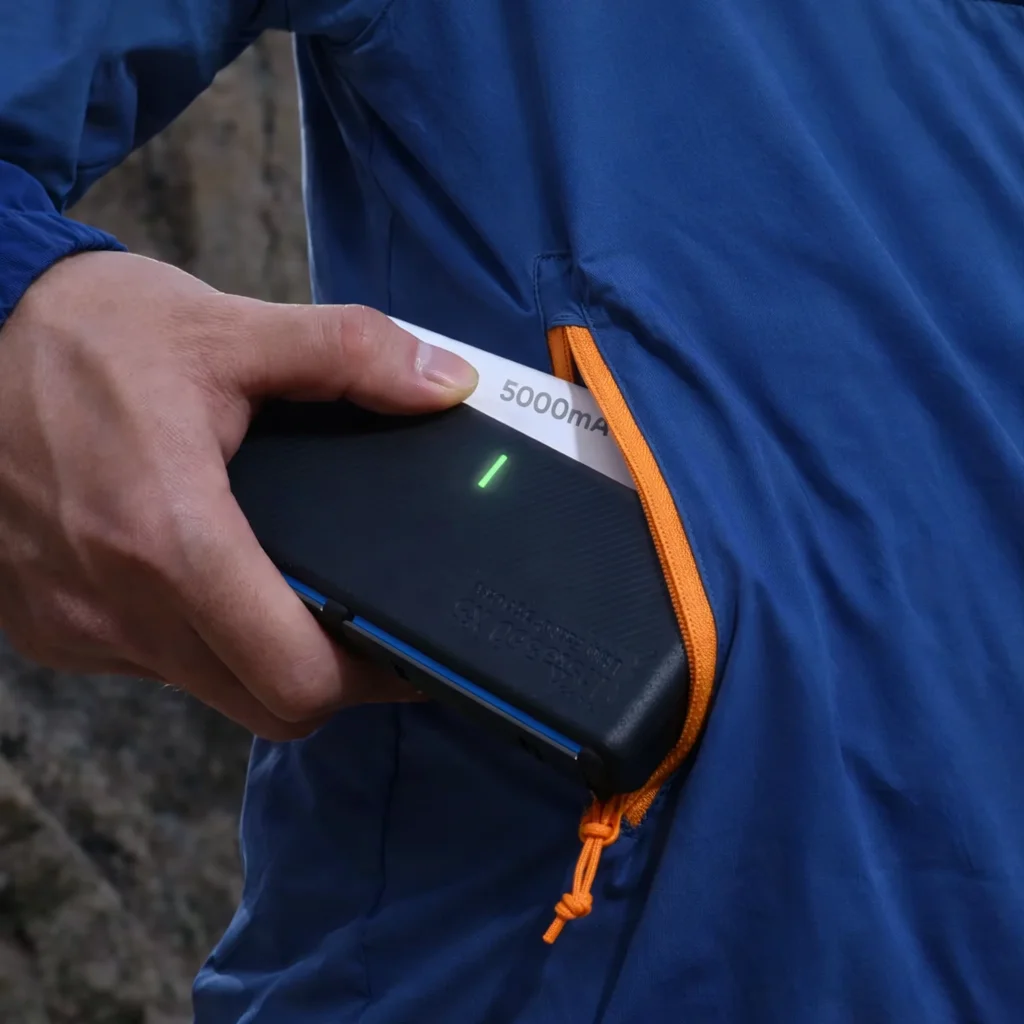 

Зарядный чехол Insta360 X5 Utility Fast Charge, быстрая зарядка PD, 80% заряда за 28 минут, зарядка камеры + 2 аккумулятора, портативный блок питания