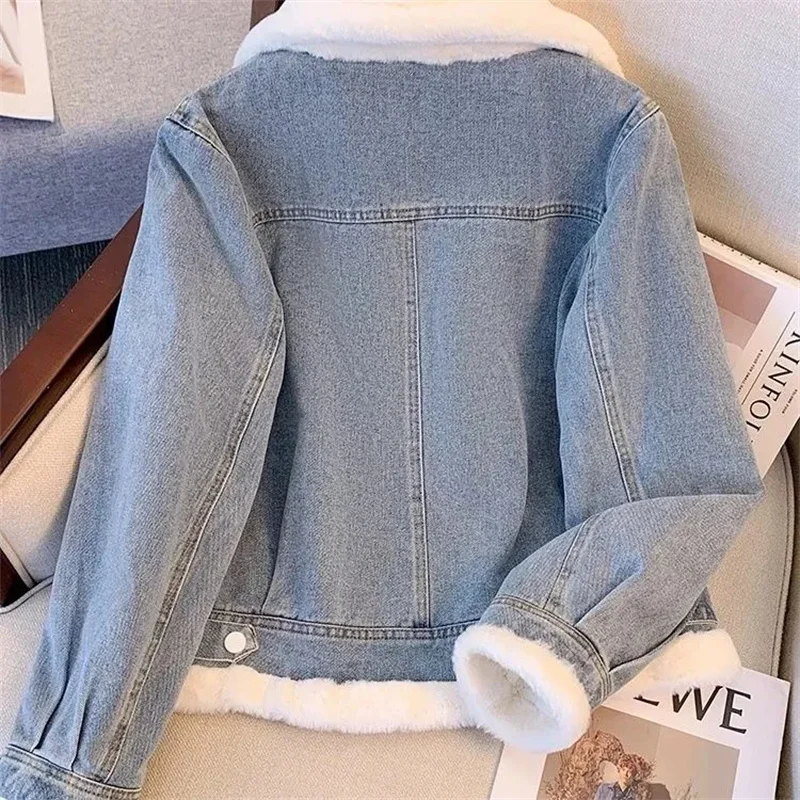 

Autumn Winter Ladies Velvet Thickening Denim Jacket 2025 Women Patchwork Cowboy Coat Korean Femme New Long Sleeves Jeans Outwear