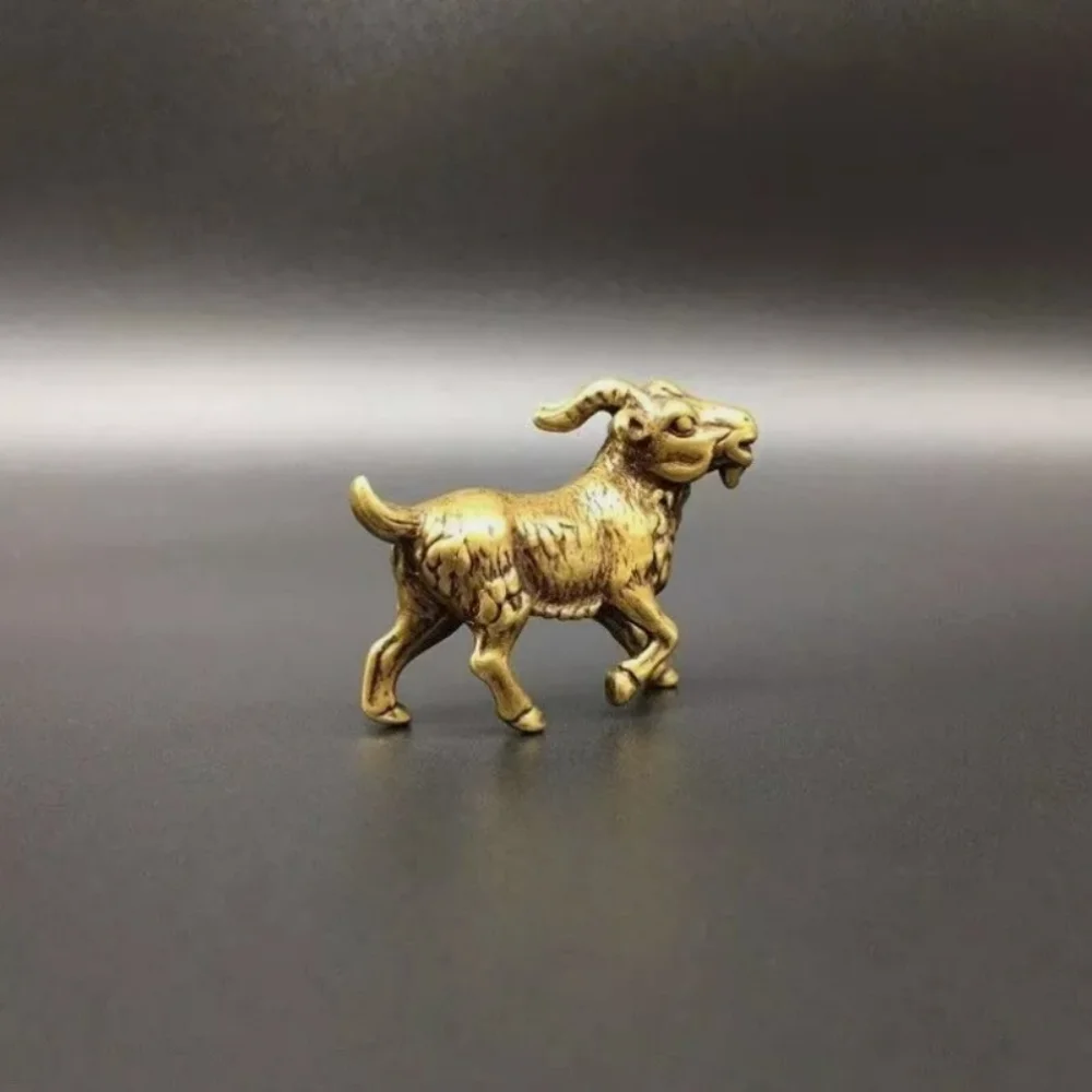 Chinese Old Brass Copper Statue Hand Carved goat,Antique handicraft ornaments