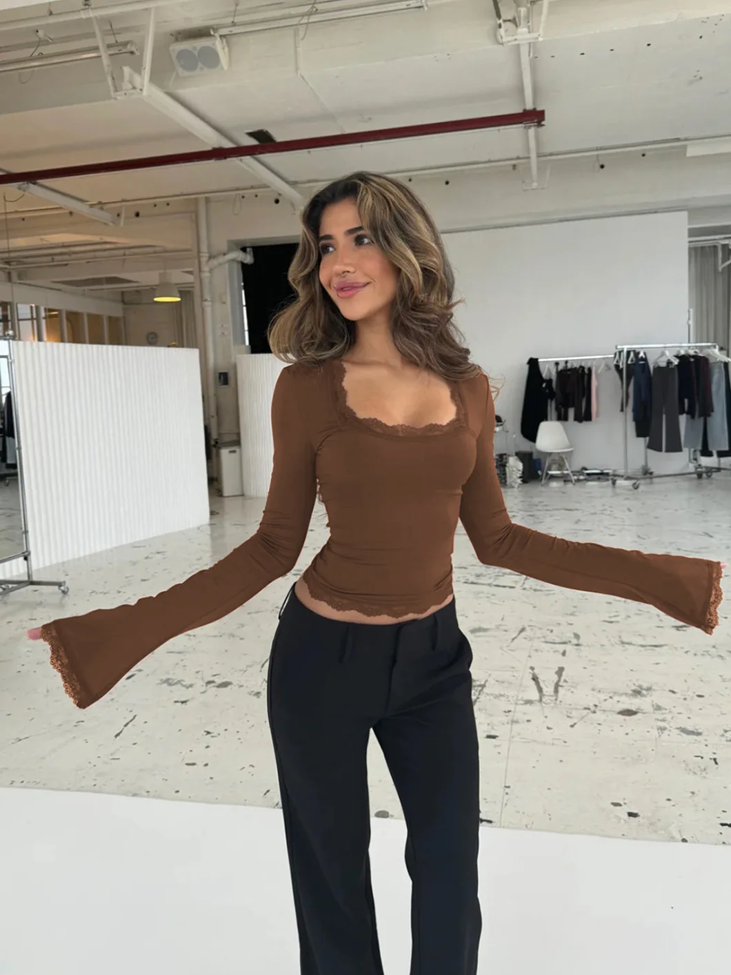 Sexy Outfits Women Chic Square Neck Flared Sleeve Lace Trim Tops for Woman Clothes