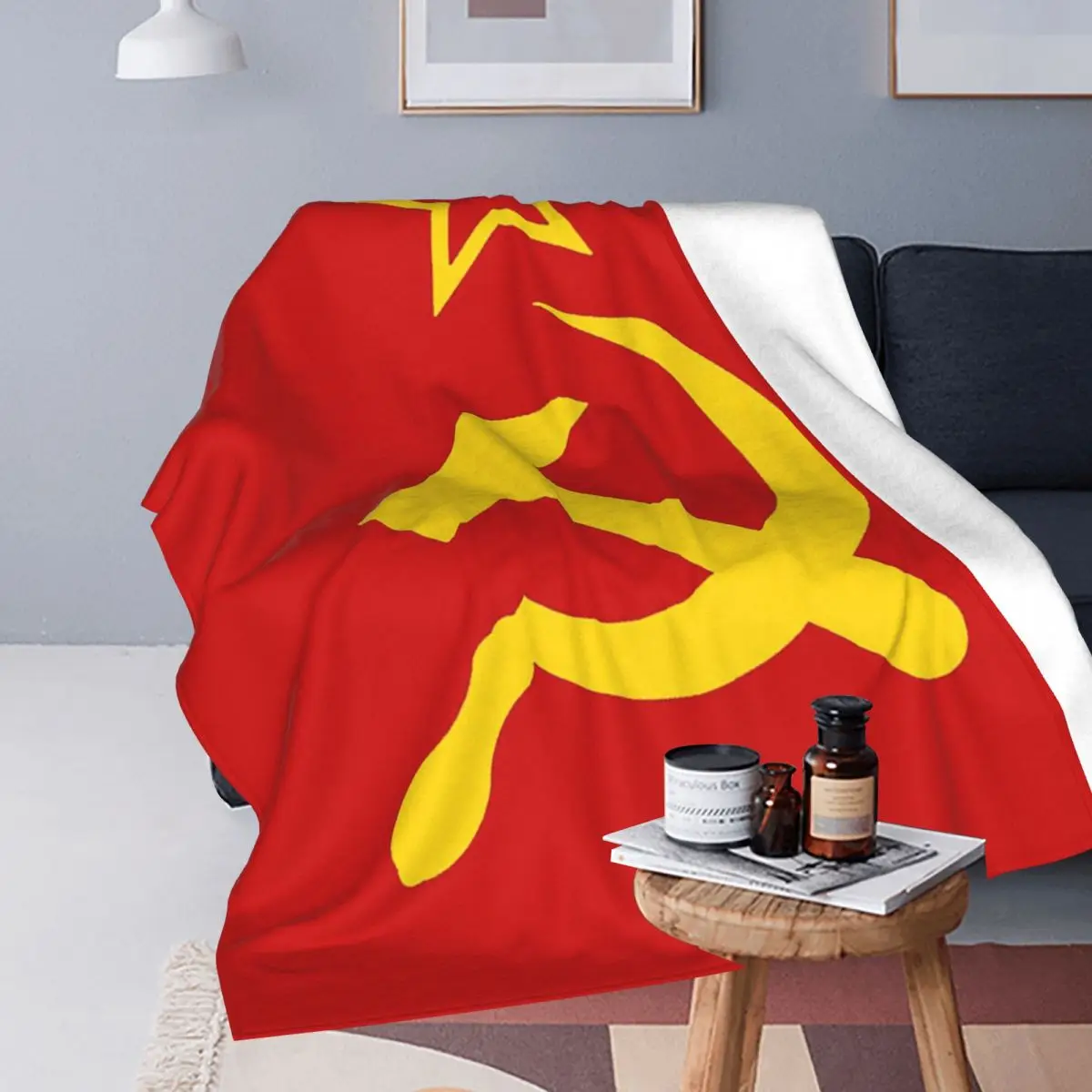 USSR Hammer And Sickle CCCP Retro Russian Soviet Flag Blanket Soft Warm Flannel Throw Blanket Bedding for Bed Travel Home Sofa
