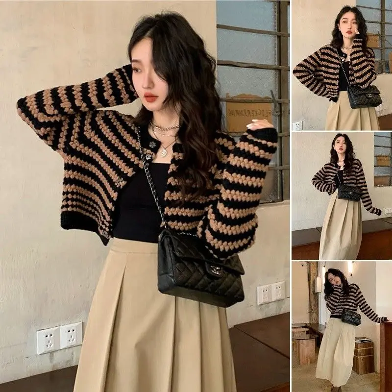 

2023 Women's Autumn Winter Fashion Two-piece Sets Female New O-neck Short Knit Jackets + Midi A-line Skirts Ladies Suits R459