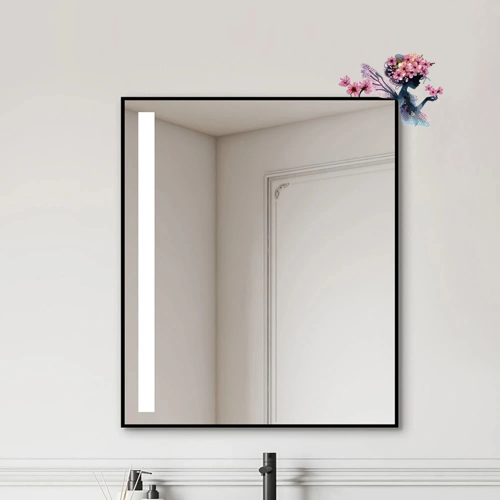 

Декоративная наклейка на угол двери с 2D-рисунком «Девочка с цветами» для самостоятельной отделки дверного проема