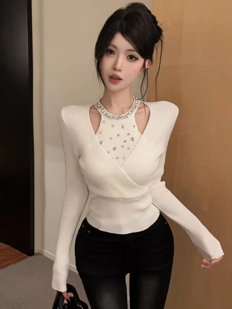 Retro Heavy Diamond Embedded Neck Hanging Slimming Versatile Fake Two-Piece Body Shaping Waist High V-neck T-shirt for Women