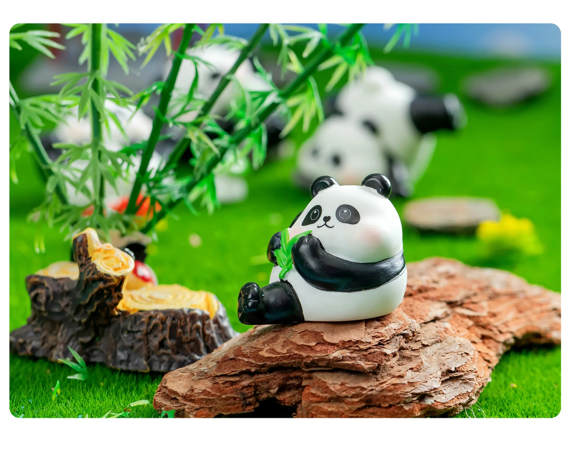 

4pcs Mini Resin Panda Statues Cute Desk Accessories Home Office Car Decor Desktop Figurines Landscape Miniatures Garden Study