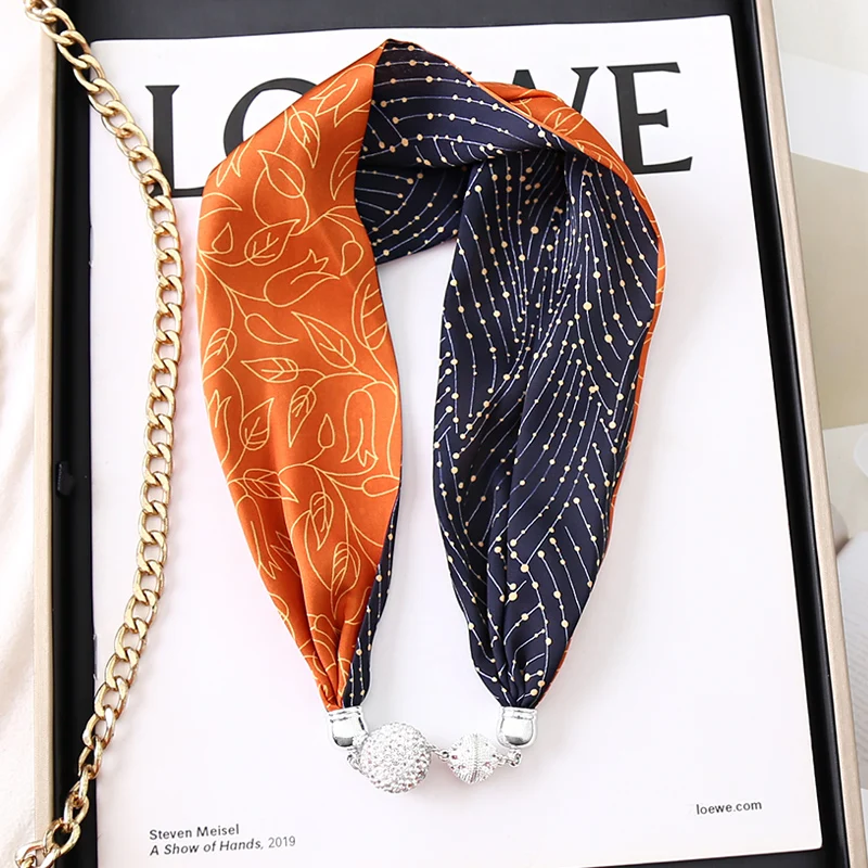 Ladies New Design Decoration Rhinstones Ball Magnetic Buckle Silk Scarf Foulard Printed Small Headscarf