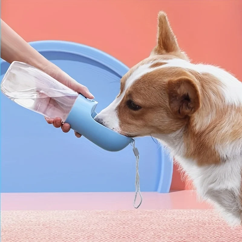 

Portable Dog Water Bottle，Pet Carry-on Cup，Easy to Feed Drinking Water