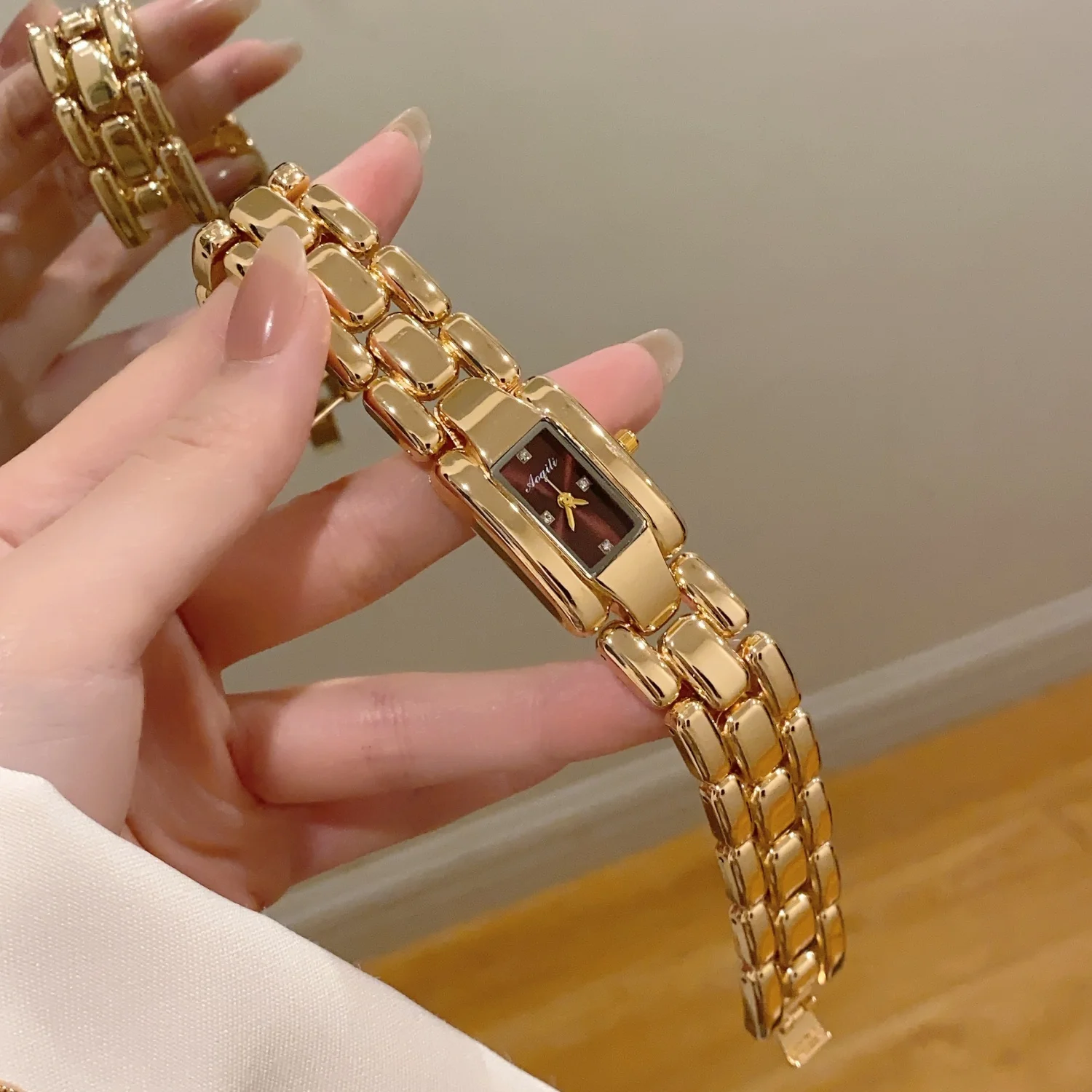 Simple Square Ladies Bracelet Quartz Women Watches Fashion Luxury Golden Wristwatches Business Dress Female Clock Reloj Mujer