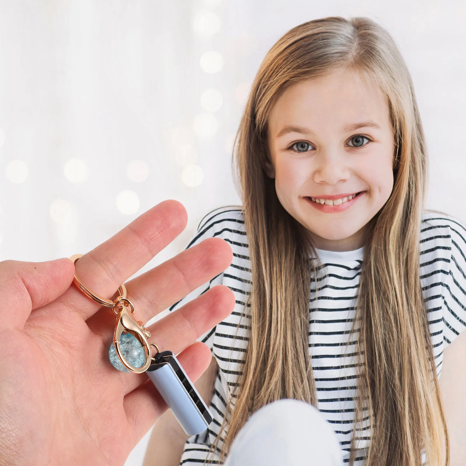 

Mini Harmonica Keychain Pendant Compact Macaron Colors Children Musical Instrument Bag Hanging Key Chain Decor