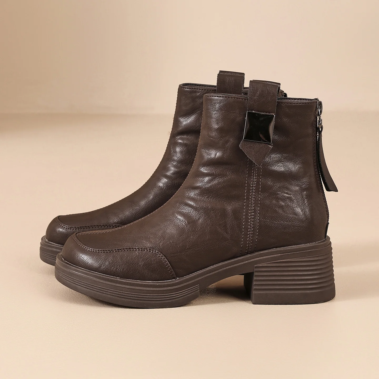 جديد الشتاء النساء الدفء أحذية الربيع جولة تو الجانب سستة بولي Leather الجلود حذاء من الجلد عادية في الهواء الطلق الإناث حذاء الثلوج المسطح