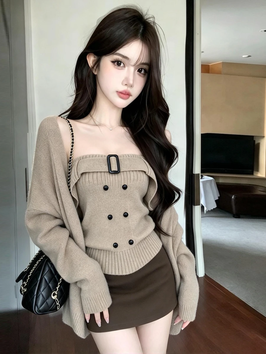 Korean Style Slimming Knitted Crop Top And Vest Two-Piece Set Double Row Button Design One-Shoulder Sweater for Women - view 5