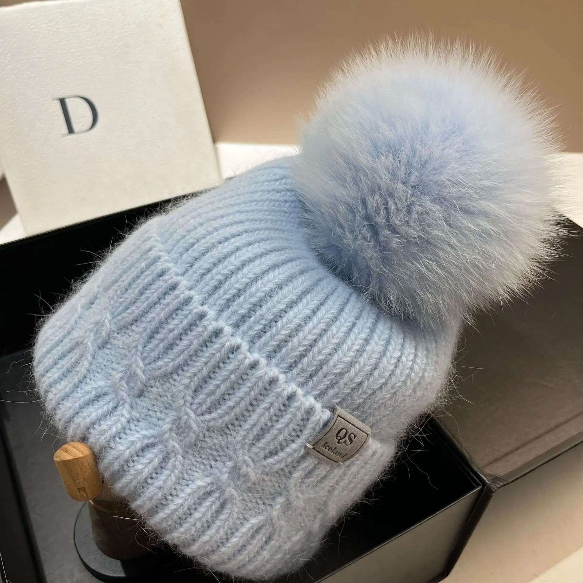 Winter warme weiße Kaninchenfell-Strickmütze für Damen, 2025, Wintermütze mit Fuchspelz, Bommel, Schnee, Outdoor, lässig
