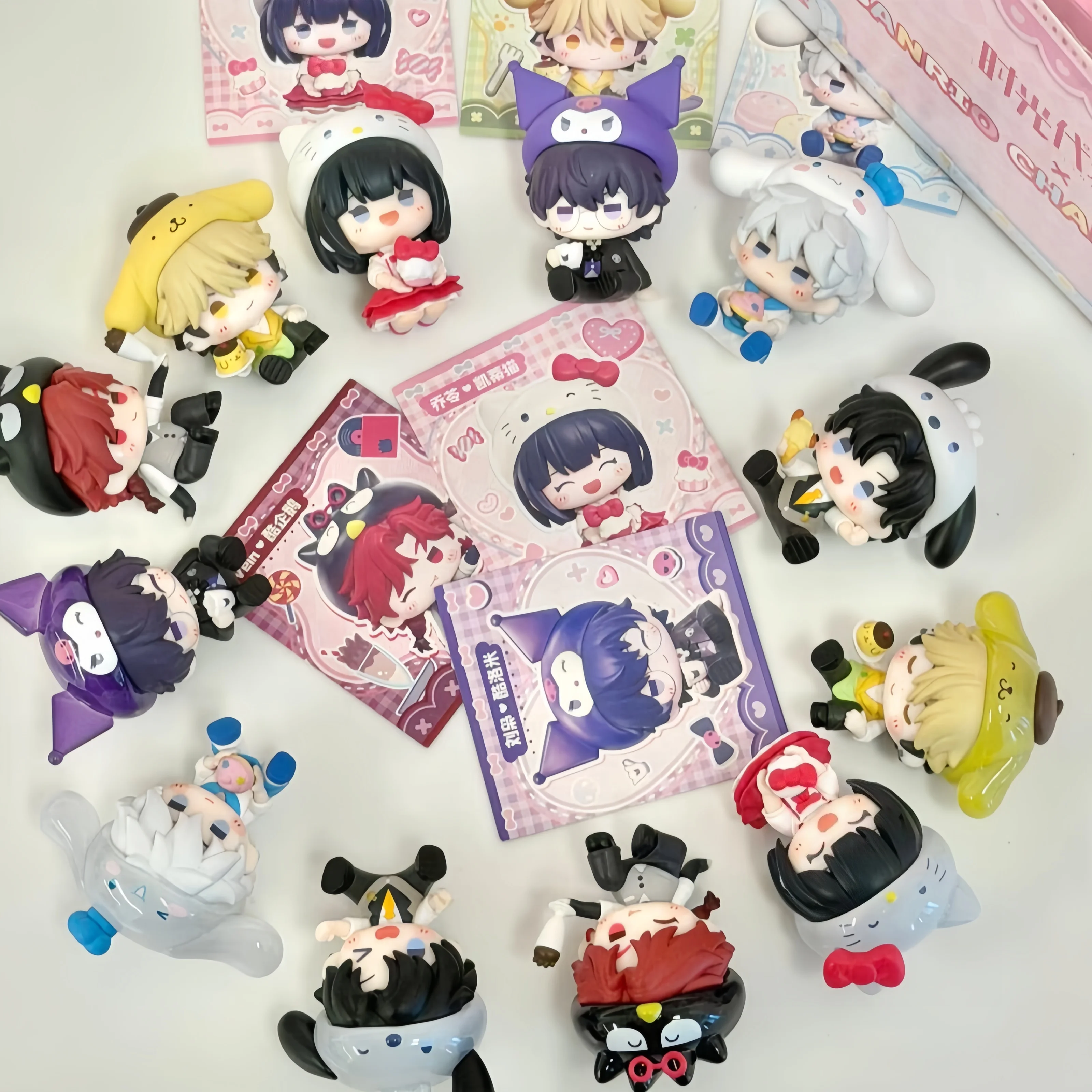 

Link Click X Sanrio Sweet Moments Series Blind Box Adorable Mini Figure Collectible Toy Desk Decor Birthday Gift For Anime Fans
