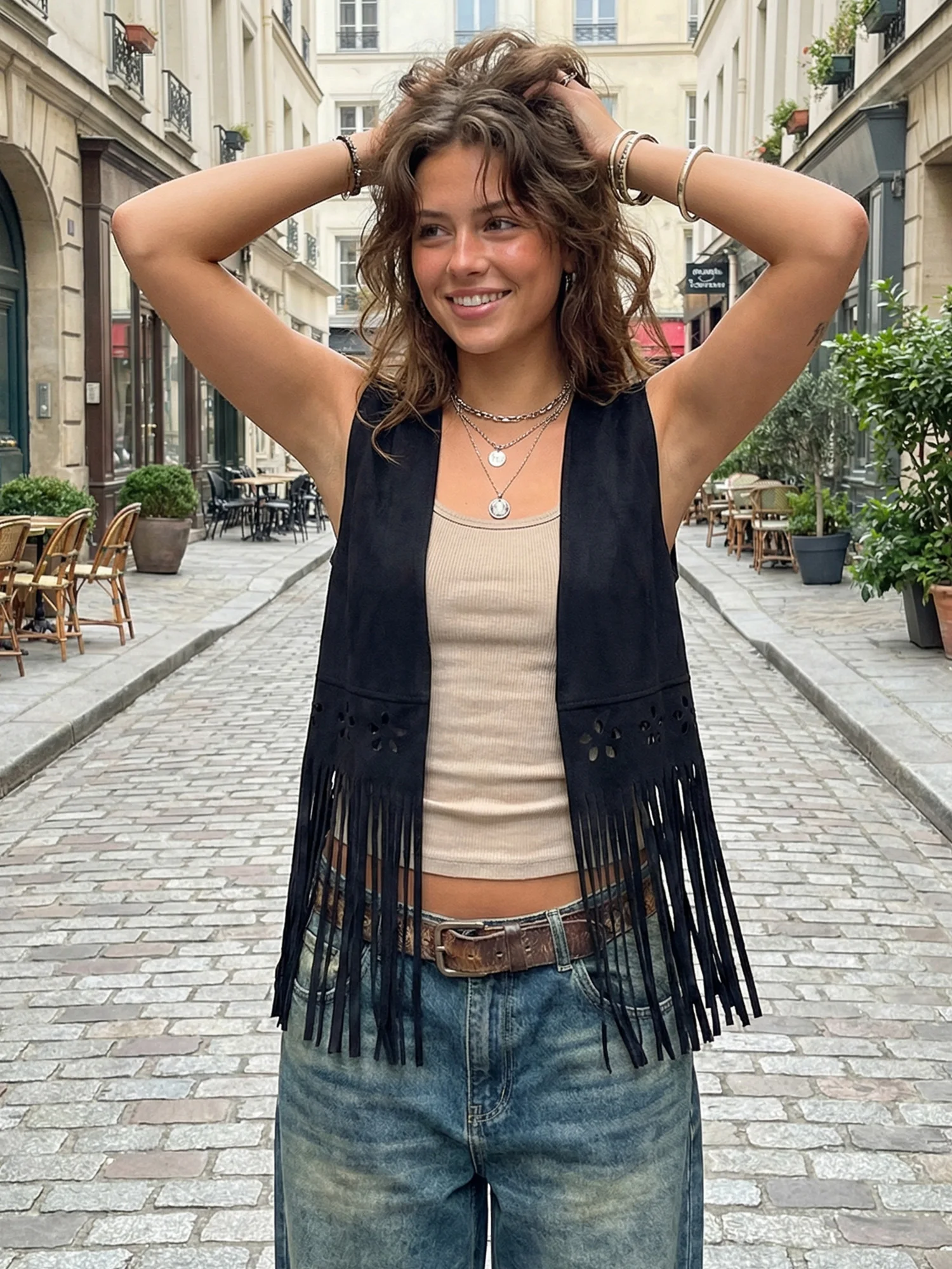 

Жилет без рукавов с бахромой и вырезами для женщин, повседневный уличный стиль, шикарный дизайн