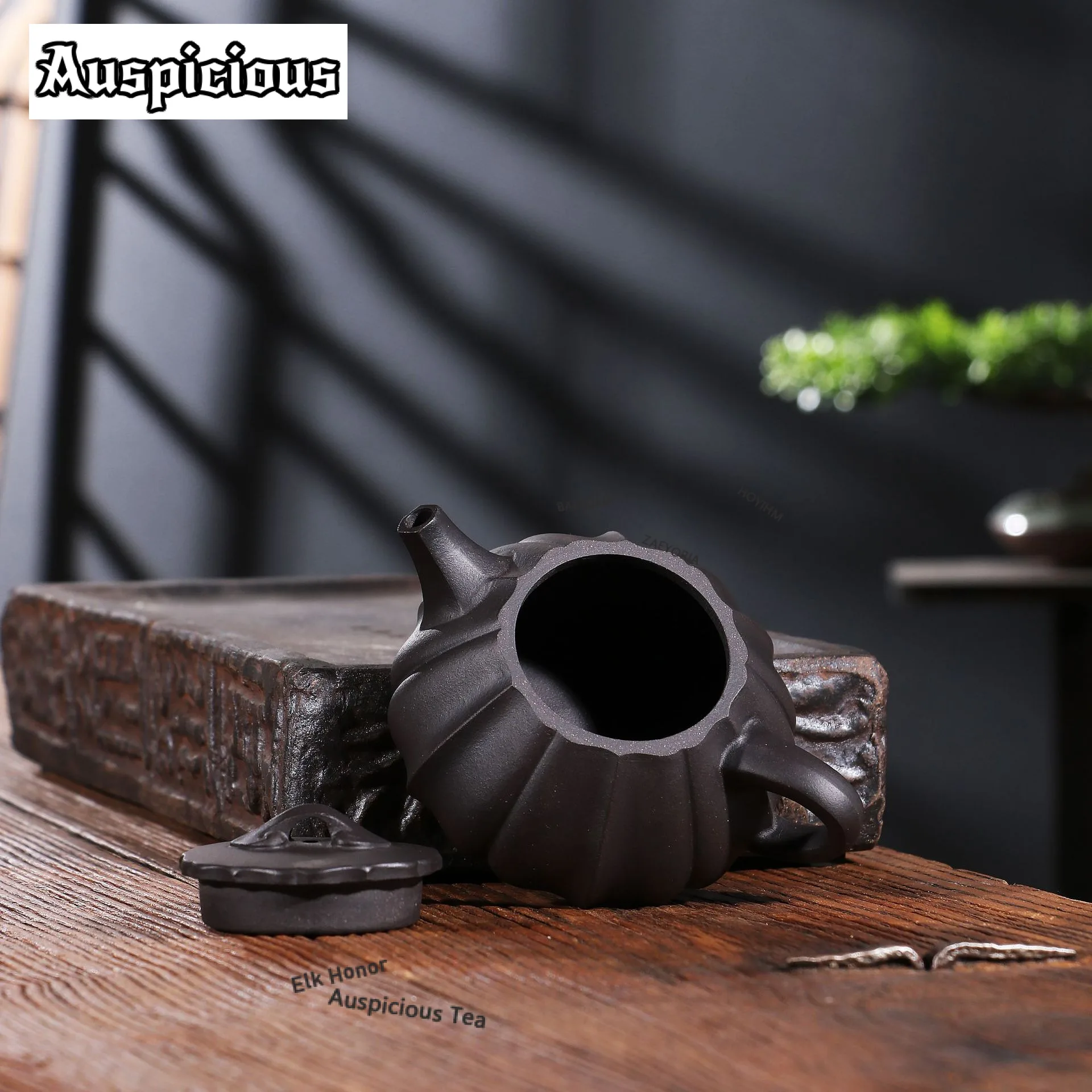 250ml Antique Yixing Purple Clay Teapots Handmade Stone Spoonpot Raw Ore Black Mud Kettle Chinese Zisha Tea Set For Tea Ornament