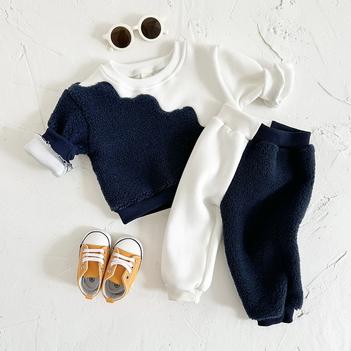 Winter Baby Boys Clothes Casual Wear Lamb Wool Children Clothes Long Sleeves Sweatshirt Pant Color Block Kids Clothes Soft 2PCS