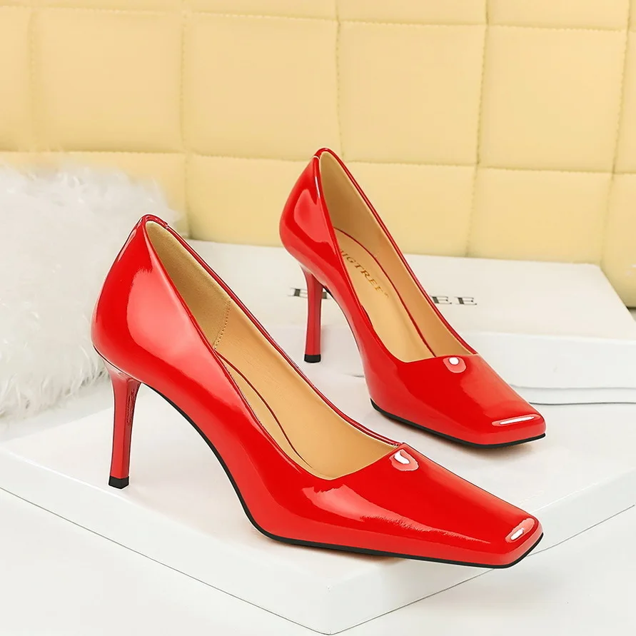 Women's Pumps Shoes New Style Fashionable Simple Bright Lacquer Leather Thin High Heels Shallow Mouth Square Head Single  Shoese