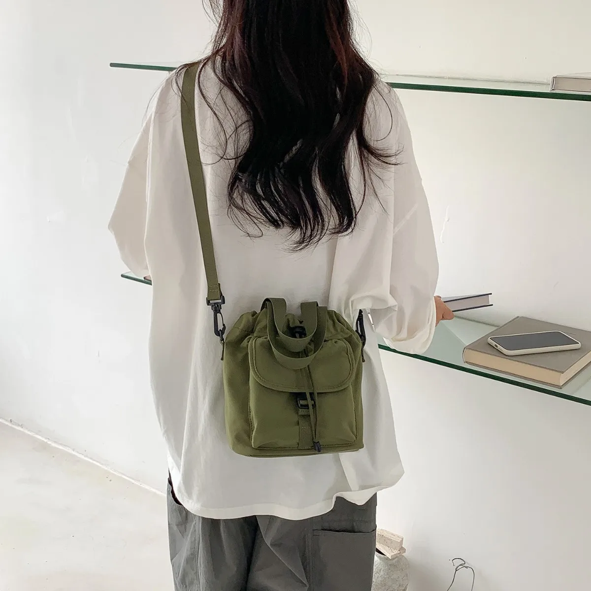 

Casual Fashion New Nylon Bags Solid Shoulder Bag Luxury Versatile Design Handbag Women Large Capacity Crossbody Bag Drawstring