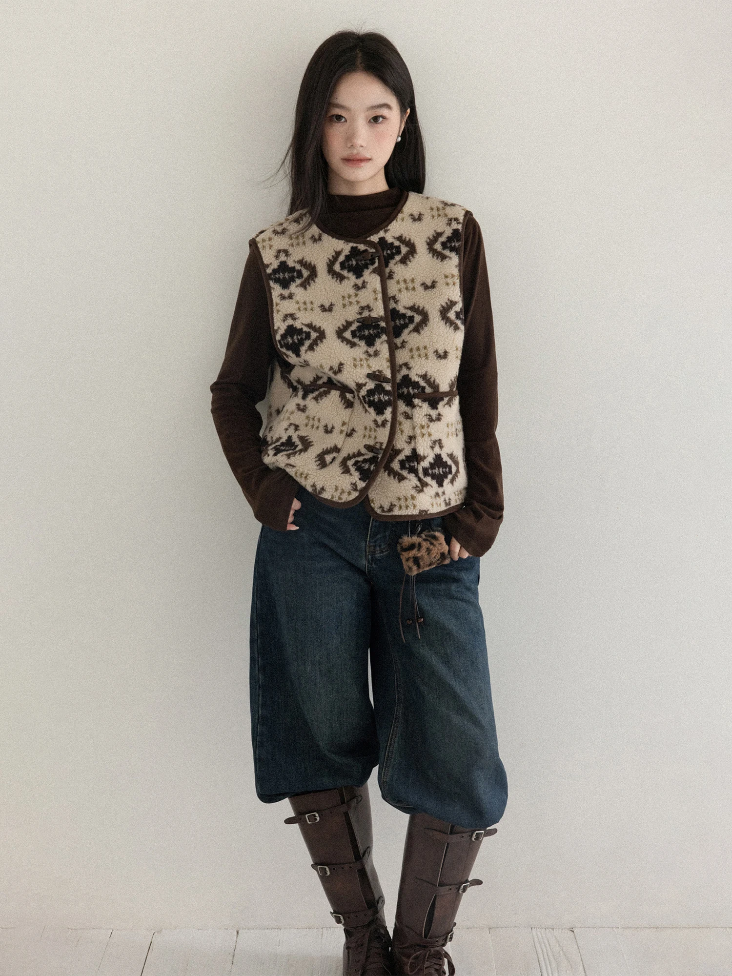 

Retro Fair Isle Loose Warm Slimming Vest T-Shirt Women's Winter New Two-Piece Set Comfortable Polyester Fiber round Neck