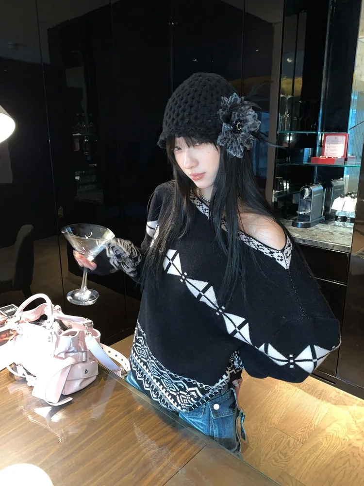 

Корейский свободный свитер с овальными плечами в стиле ретро, женский повседневный универсальный сексуальный топ на осенний сезон, удобный вязаный топ