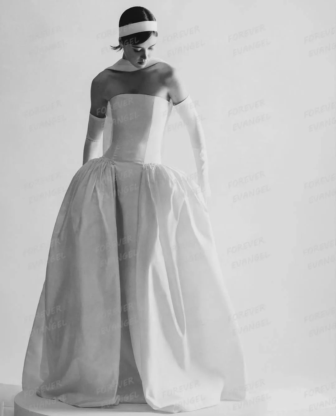 

Простые свадебные платья трапециевидной формы, женские свадебные платья без рукавов, вечерние атласные платья с открытой спиной, Vestidos De Novia, вечерние без перчаток по индивидуальному заказу