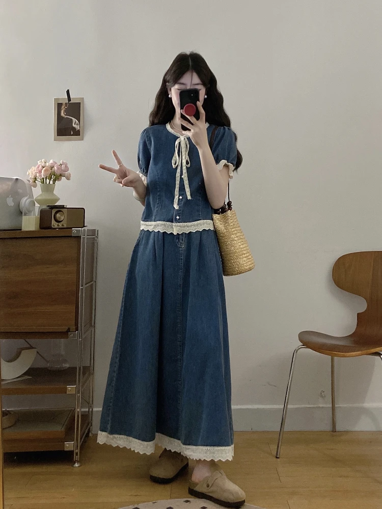 

plus Size Fashionable Lace Splicing Denim Short Sleeve Top And Half Skirt Set Summer New Design Korean Style High Waist A-Lin...