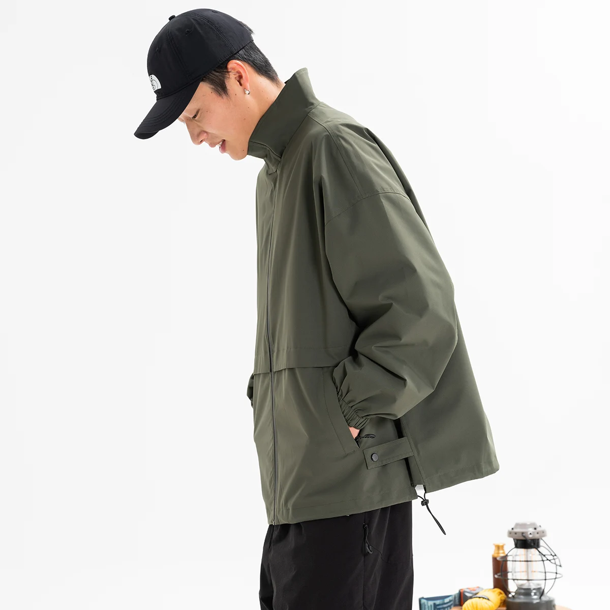 

Wassup Blueo Мужская свободная рабочая одежда с воротником-стойкой Jaet Футболка-стойка Весна Осень Полиэфирное волокно Длинная застежка-молния Све