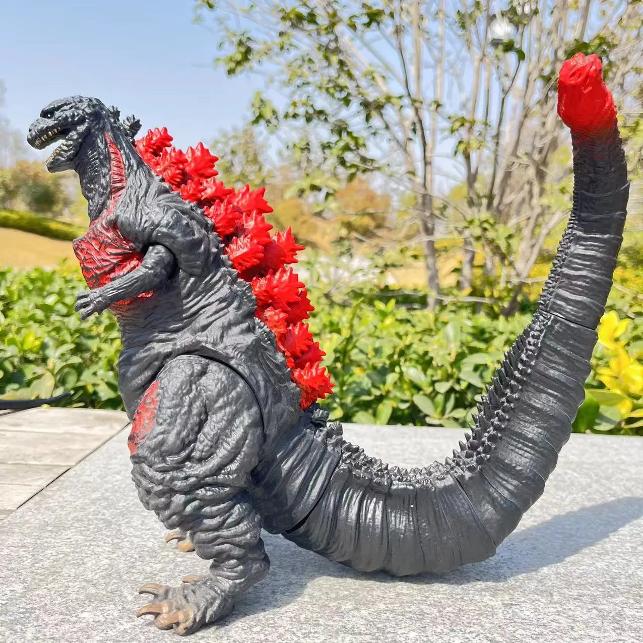 26cm large size Red Lotus Godzilla VS King Kong PVC Soft Rubber Joint Mobile Model Doll King Ghidorah Kid toy gift