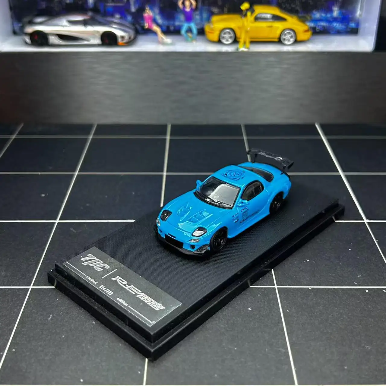 Modelo de Auto de Aleación Mazda RX7 RE Amemiya a Escala 1:64 de Diecast TPC, Juguete Coleccionable, Regalo, Souvenir, Adorno de Exhibición