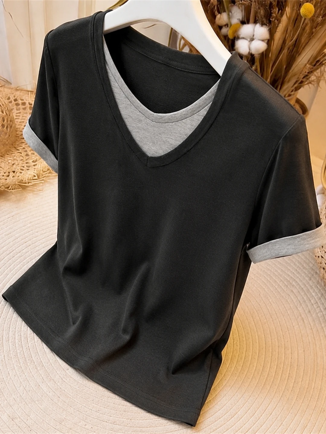 

Commuter Style Color Clash Faux Two-piece Short Sleeve T-shirt Korean Version Summer Top for Women Elegant Casual Wear