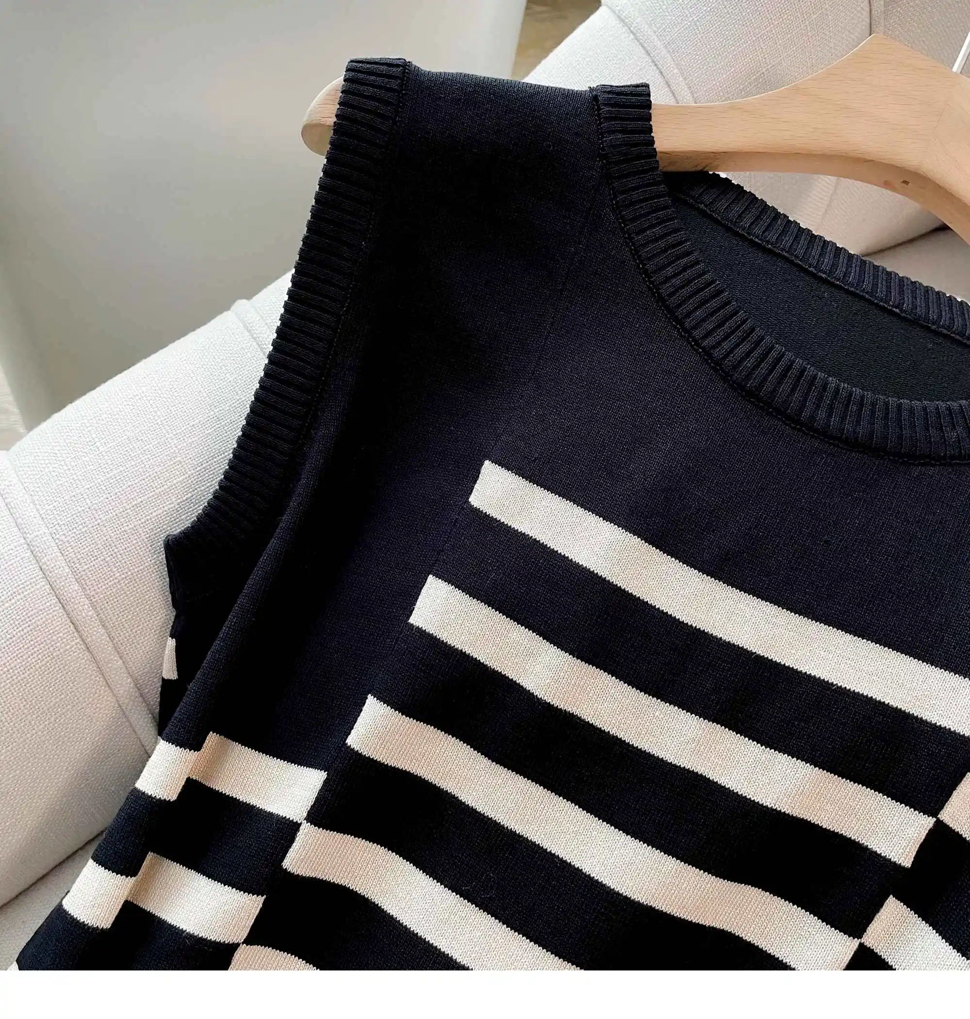 Dzianinowe sukienki imprezowe w paski dla kobiet na lato Elegancki temperament Okrągły kołnierzyk Bez rękawów Casual Lace Up Midi Dress Femme