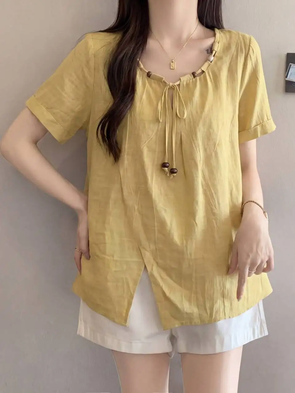

plus Size Summer Casual Style T-Shirt with Bead Split Short Sleeve Slimming Effect Meat Covering Fashionable Top for Women