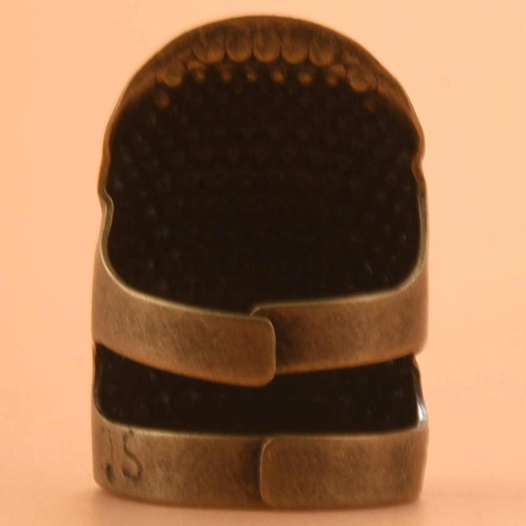 -A90P Wooden Needles Case For Storing Sewing Needles And Embroidery Needles, Needle Kit With Sewing Thimble Finger Protector