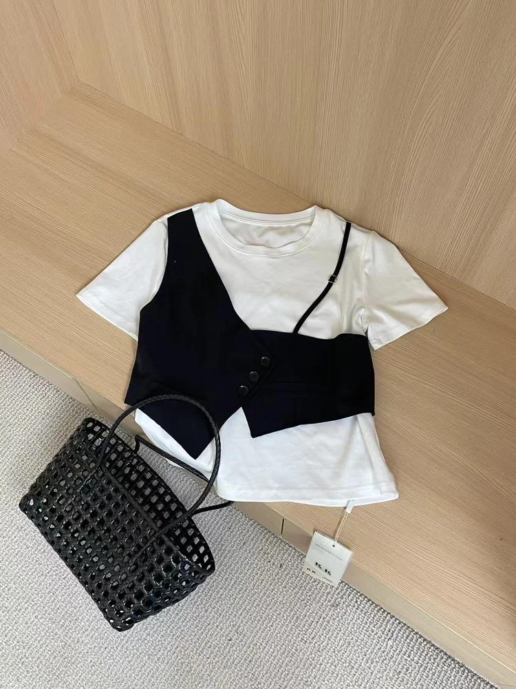 ファッショナブルなカラーブロック半袖Tシャツ女性の夏の新しいデザインセンセーション小規模オーディエンスカジュアルスタイルラウンドネックトップ