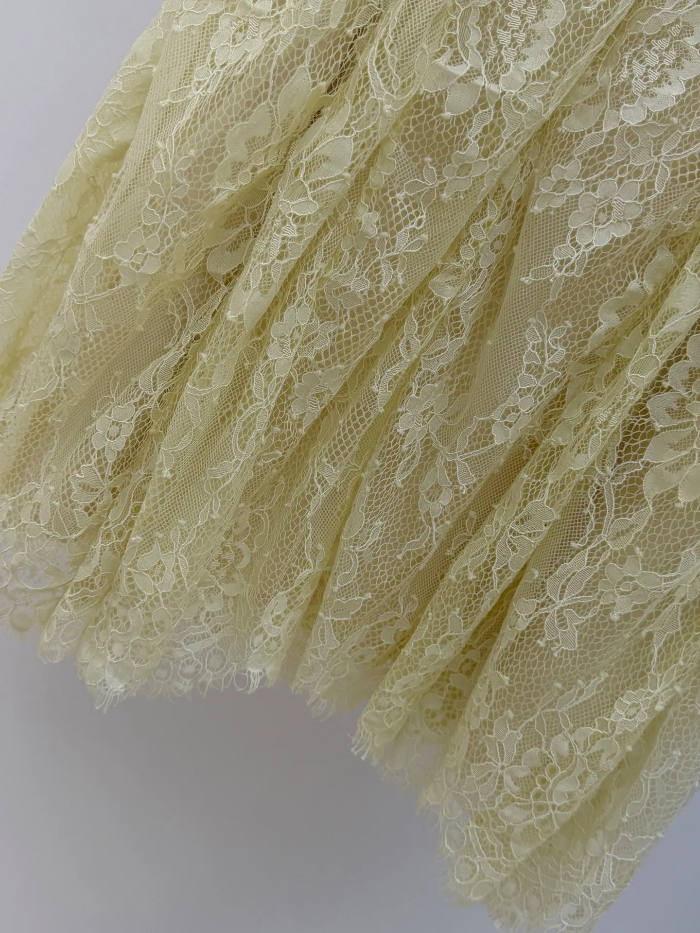 Self-portrait Summer Fashion Light Yellow Elegant Lace Mini Dress Women's Gorgeous Pearl Diamond O-Neck High Waist Short Dresses view 6