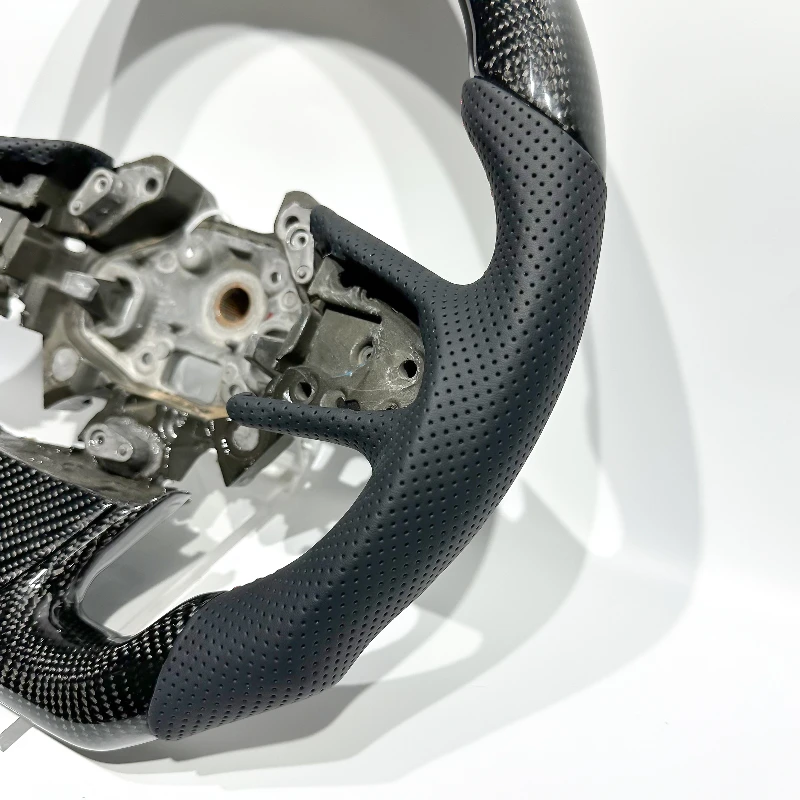 Handcrafted Glossy Carbon Fiber Three-Spoke Custom Steering Wheel for Renault Megane 4 High-Quality Performance Car Accessory
