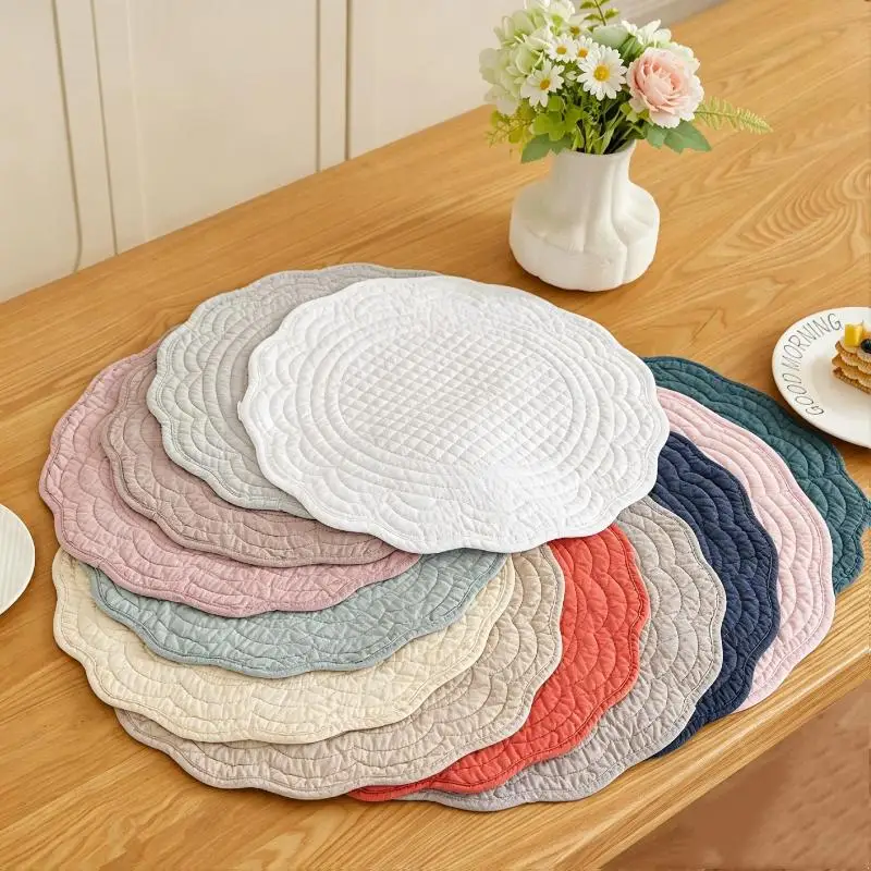 Washable Quilted Round Placemats 38cm Scratch Resistant Table Mats for Birthday Party Dining Table Decor