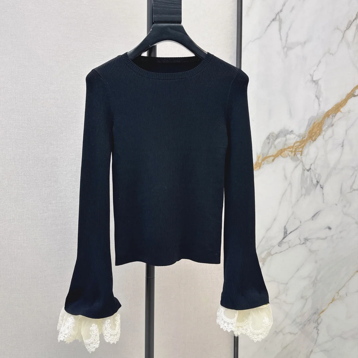 High Quality Women Round Neck Ribbed Knit Top, Long Flare Sleeve with Lace Cuff Blouse lyt261016150