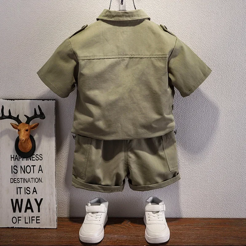 

Western Baby Boys Clothes 2023 Summer Shorts Suit Army Green Button Lapel Shirt Multi-pocket Workwear Child Set 2 to 8 Years Kid