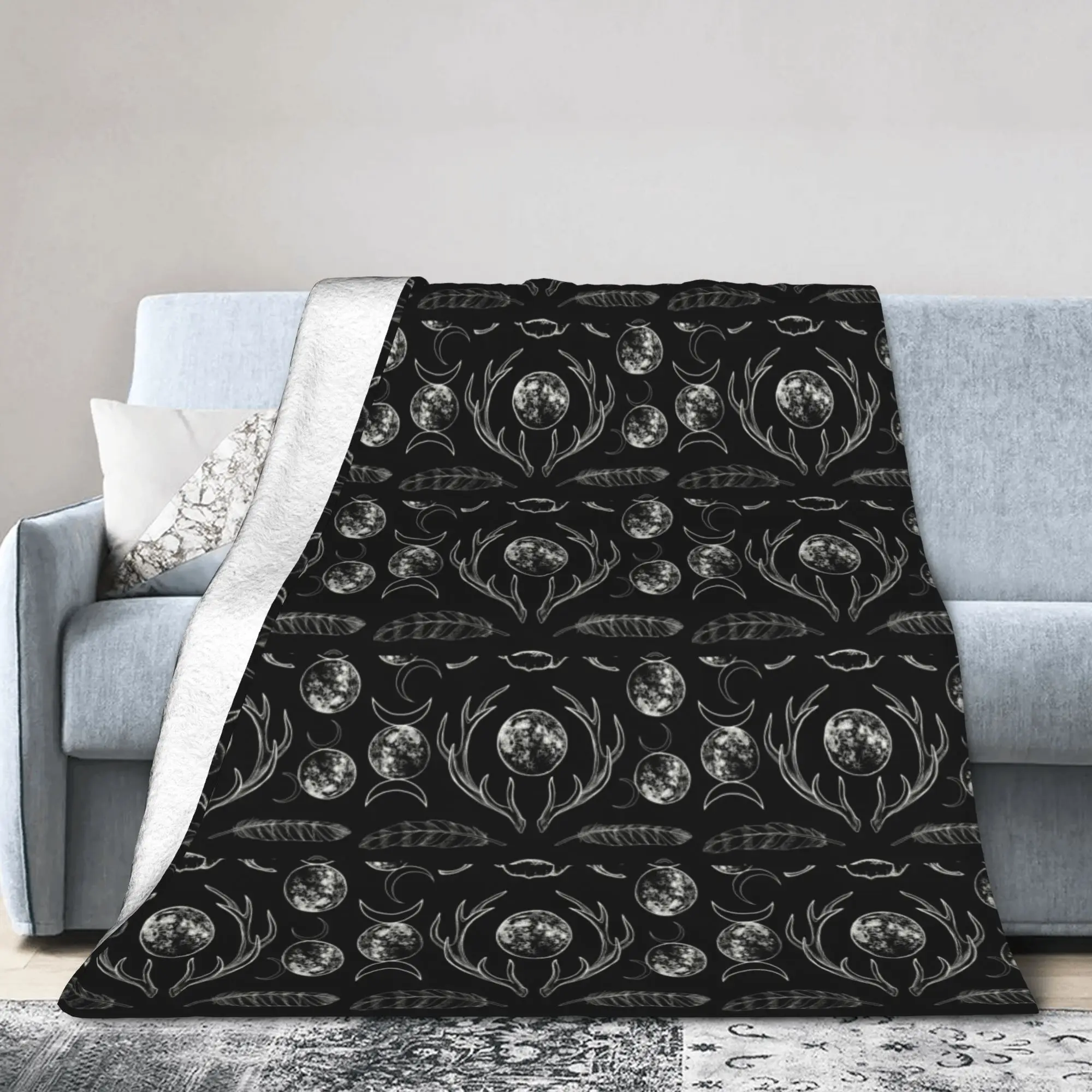 Custom Ultra-Soft Fleece Triple Moon Goddess Throw Blanket Warm Flannel Wiccan Pagan Blankets for Bedroom Car Sofa Quilt