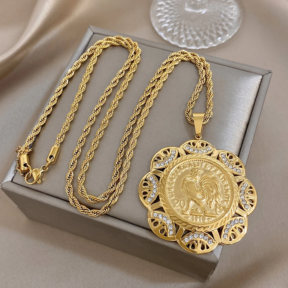 Greatera Relief Flower Pendant Necklace For Women New Style 2026 Classic High Quality Rhinestone Inlaid Stainless Steel Jewelry