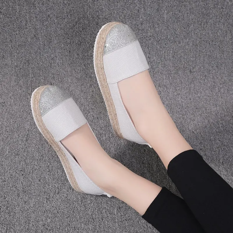 2024 New Autumn Women\'s Casual Flat Shoes Patchwork Moccasins Loafers Espadrilles White/Black Plus Size 34-43 WFS306