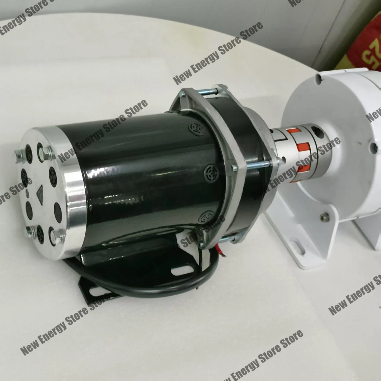 6KW مولد مغناطيسي دائم منخفض السرعة 220 فولت 380 فولت ثلاث مراحل مولد تيار متردد مع محرك قيادة تيار مستمر للأجهزة المنزلية