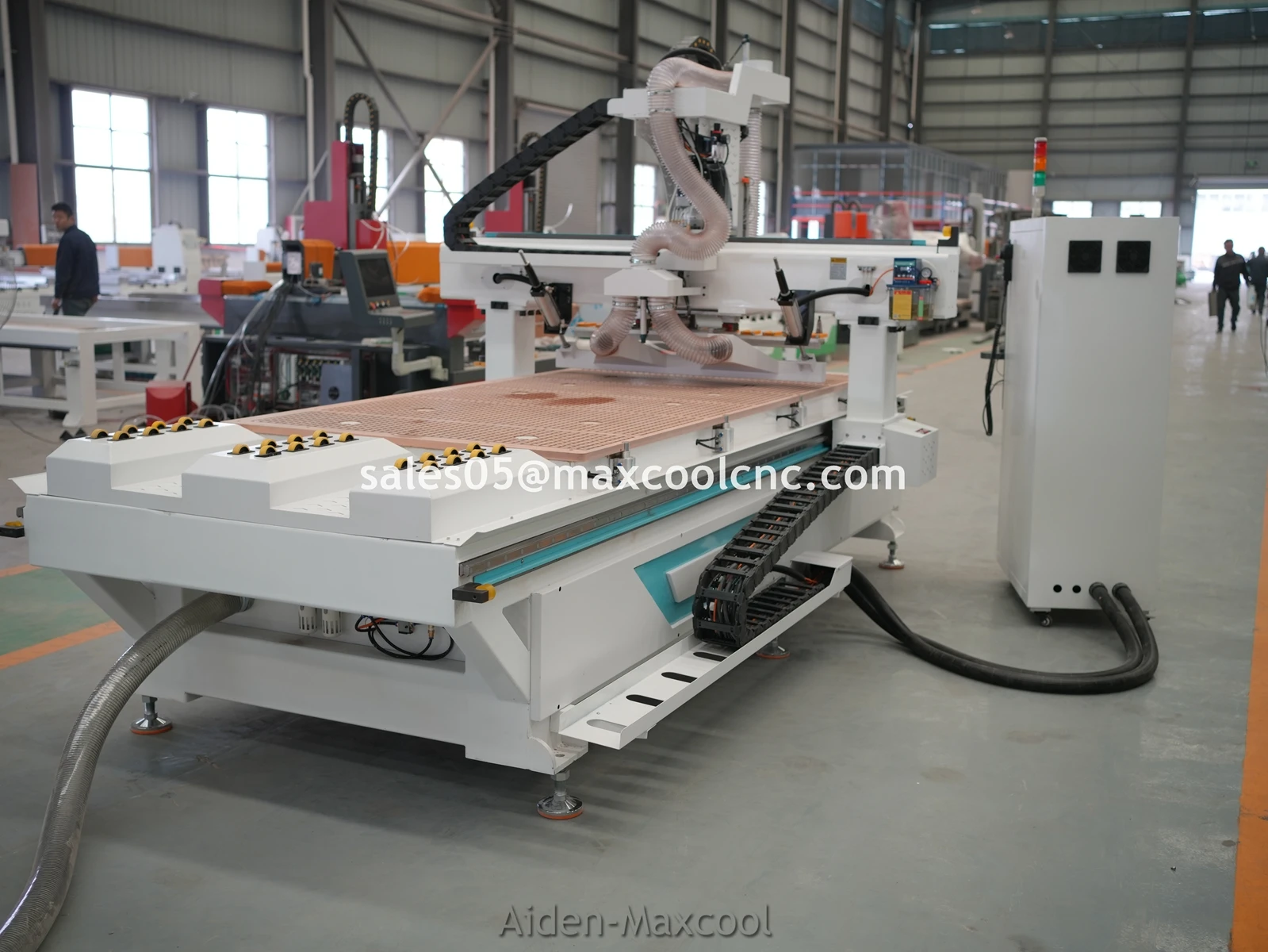 Wooden Door Design CNC Cutting Machine 3 Axis Atc Wood Carving CNC Router for Solid Wood Furniture Auto Tool Change