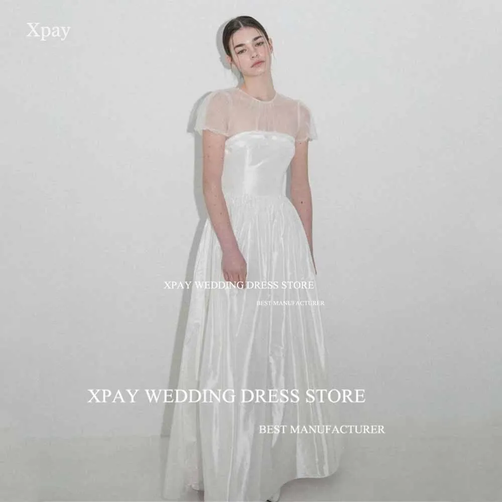 

XPAY Illusion O Neck Korea Wedding Dresses Satin Sleeveless Backless Bridal Gown Short Sleeve A Line Bride Dress Photos Shoot