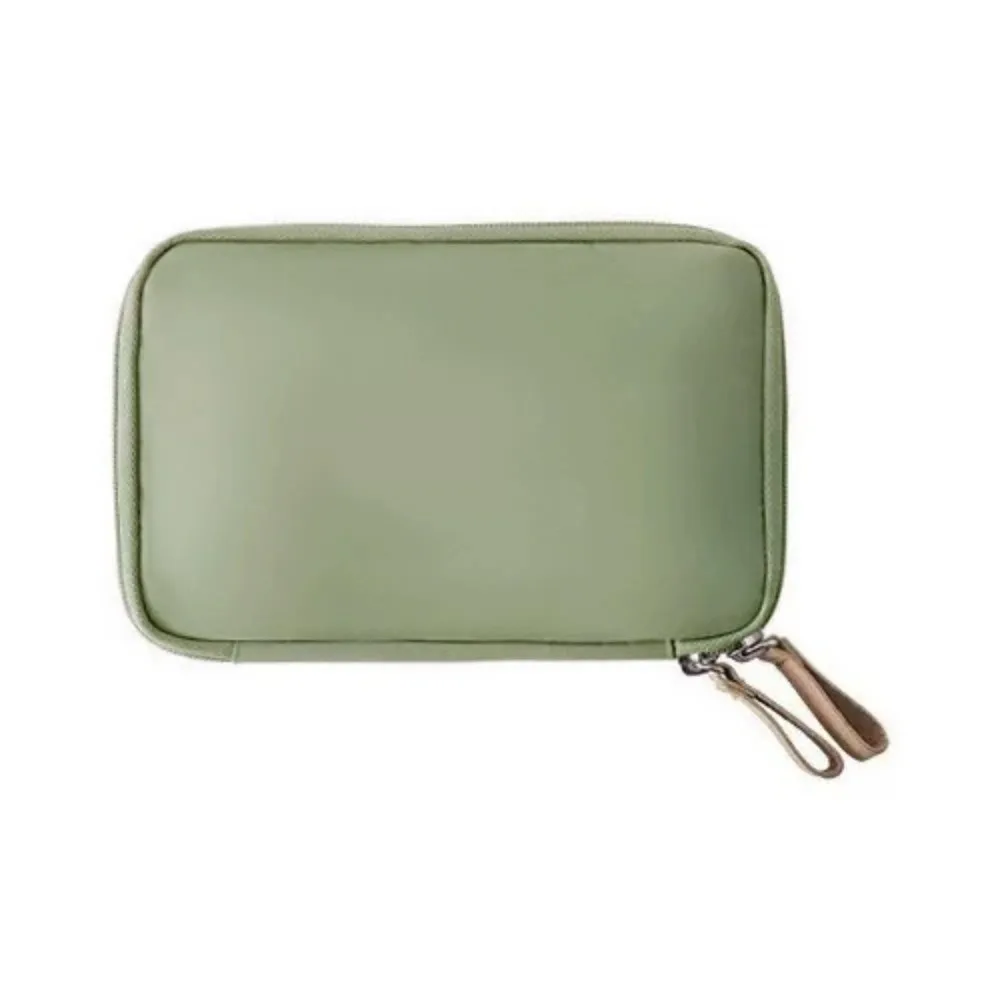 

Solid Color Passport Bag Water Resistant Multifunction Design Travel Wallet Hand-held Style Nylon Material Passport Holder